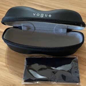 NWOT Vogue Sleek Black glasses case